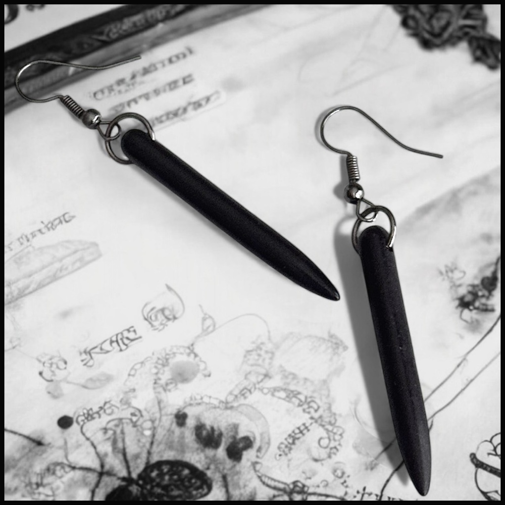 5 For $25💫Alternative Long Black Spike Dangles